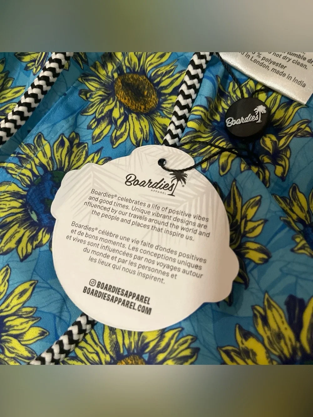Boardies Apparel Men’s Blue Sunflower Swim Trunks NWT
